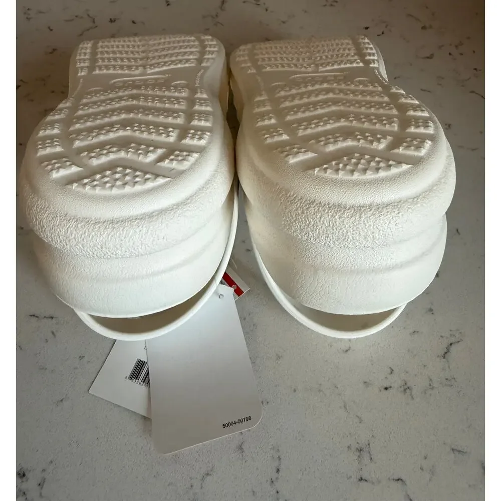 CROCS lightweight chefs
